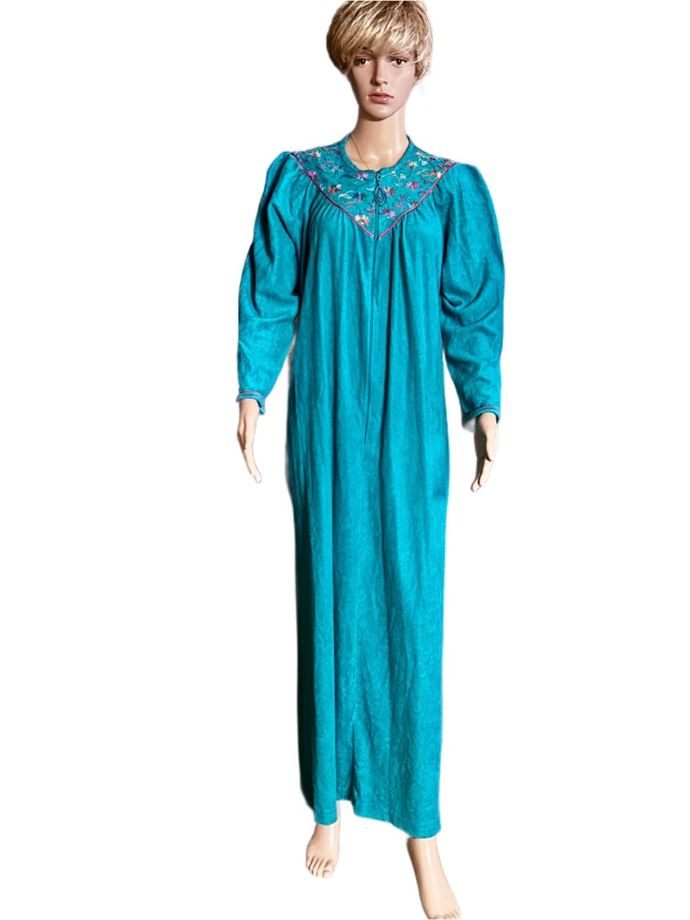 Helen Of Troy ~ Large ~ Vtg ~ USA ~ Turquoise W/ Rainbow Floral Embroidery Robe